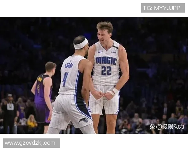 2018年12月16日湖人与黄峰的精彩对决回顾与赛后分析 2018年12月16日湖人与黄峰的精彩对决回顾与赛后分析