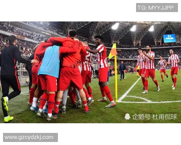 伯顿与巡游者的激烈对决揭示了足球战术的博弈与团队精神的较量 伯顿与巡游者的激烈对决揭示了足球战术的博弈与团队精神的较量