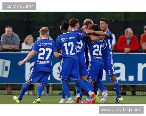 奥斯与阿贾青年激战正酣谁能在这场较量中脱颖而出 奥斯与阿贾青年激战正酣谁能在这场较量中脱颖而出